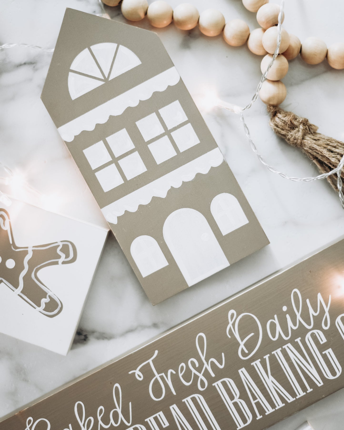 Gingerbread House Decor Set | DIY Kit - Homeworks Etc ®